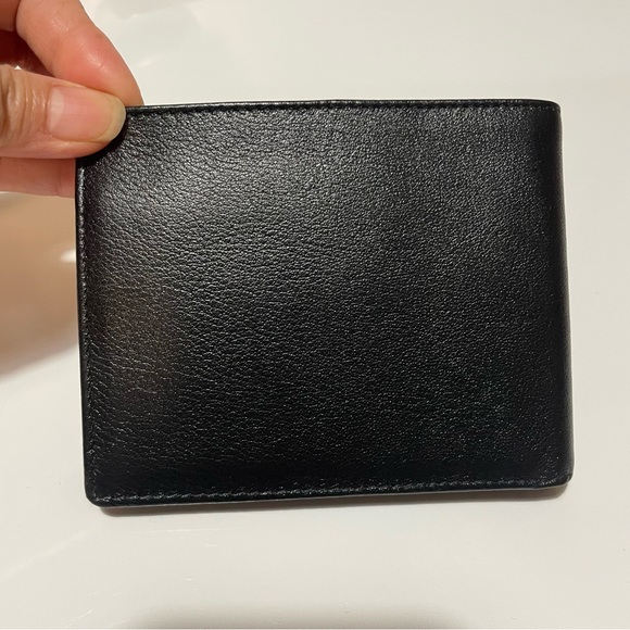 BNWOT Genuine Leather Bifold Men's Wallet - Picture 2 of 9